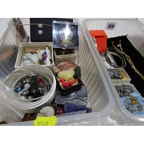 326 - COSTUME JEWELLERY, 2 trays of costume jewellery including brooches, vintage watch, rings, bangles, s... 