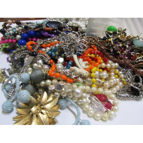 332 - BEADED NECKLACES, 2 tubs of colourful beaded necklaces and faux style pearls, also earrings and othe... 