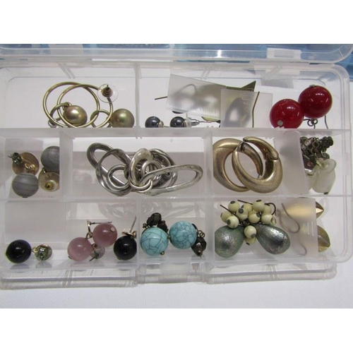 333 - EARRING COLLECTION, collection of assorted earrings and pendants in 4 plastic containers