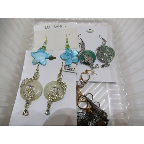 341 - COSTUME JEWELLERY, good selection drop earrings, beaded necklaces pendants etc. in 2 tubs