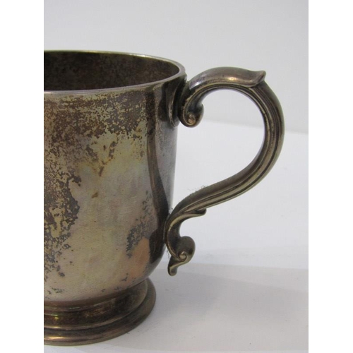 367 - GARRARDS, Victorian silver christening mug, London 1864, 242grms