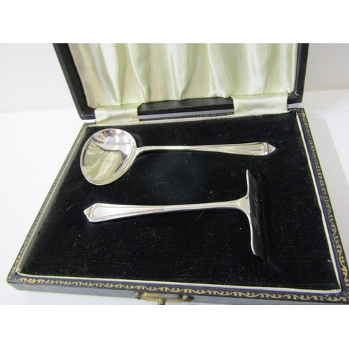 380 - CHRISTENING SET, cased silver 2 piece christening spoon & pusher, 26grms