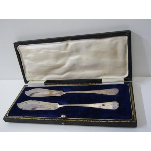 386 - WALKER & HALL CASED SET OF 6 SILVER TEASPOONS & TONGS, also Art Nouveau silver handled button hook s... 