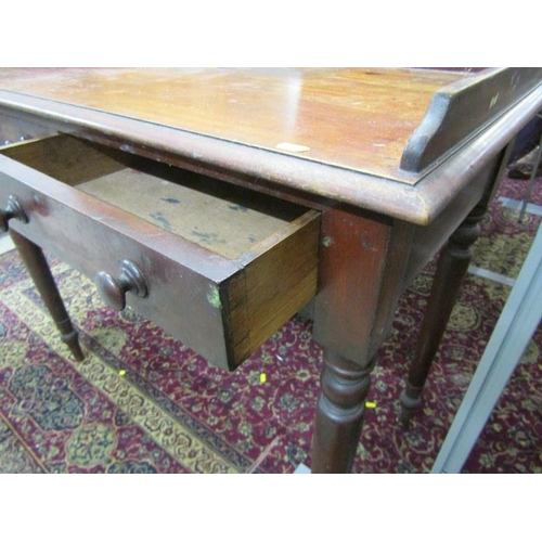 628 - VICTORIAN MAHOGANY WASHSTAND, fitted 2 drawers on turned supports 91cms width