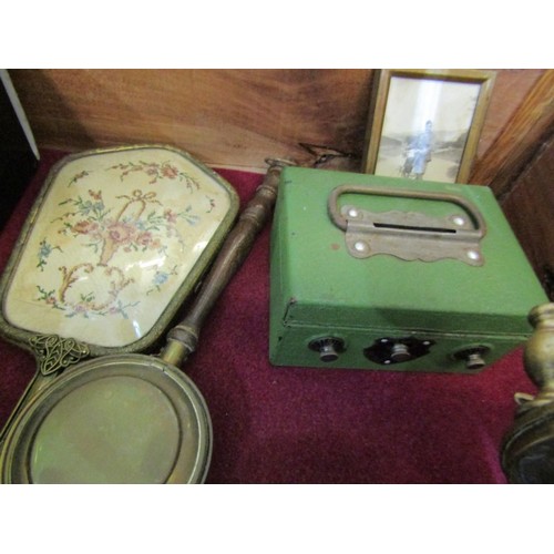 352 - GRADUATED WEIGHT SET, in fitted case, sovereign case mirror etc.