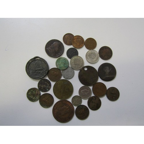 32 - Pre-1920 silver shilling in high grade, sixpence & threepences x 36 (57 grams) together with a small... 