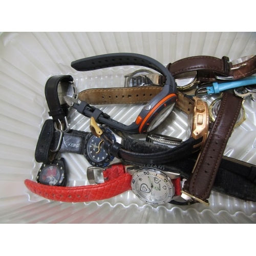 398 - GOOD SELECTION OF GENTS WRIST WATCHES, including Swatch Chronograph, Sekonda, Accurist, Superdry, St... 