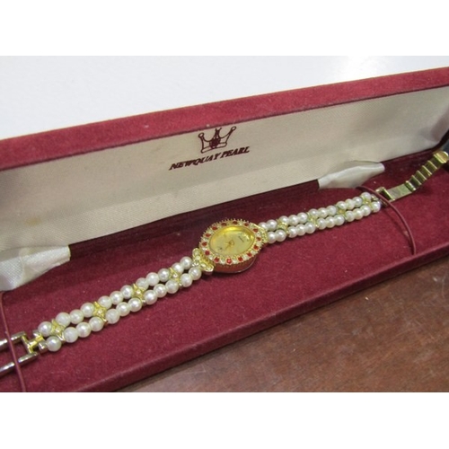 399A - COSTUME JEWELLERY, tray of costume jewellery, various items boxed, including faux pearls, plated nec... 