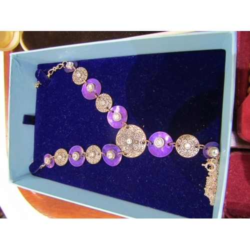 399A - COSTUME JEWELLERY, tray of costume jewellery, various items boxed, including faux pearls, plated nec... 