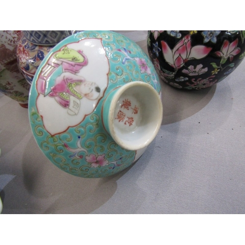 406 - ORIENTAL CERAMICS, collection of various ceramics including ginger jars, vase, bowls and a figure (1... 