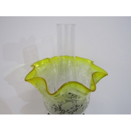 410 - OIL LAMP, brass corinthian columned oil lamp with yellow floral etched shade and glass chimney, heig... 