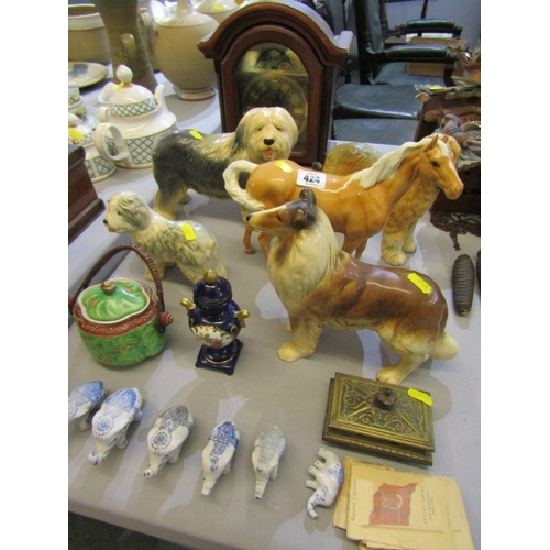 424 - BESWICK HORSE, a model of a Beswick Horse (damaged ear) together with 4 various pottery dog ornament... 