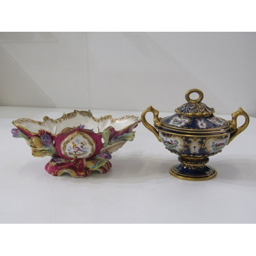 436 - 19th CENTURY PORCELAIN, Graingers Worcester sucrier, twin handled lidded sucrier decorated birds and... 