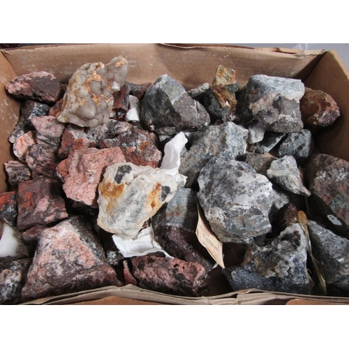 517 - MINERALS, 2 boxes of various minerals; varlamoffite, etc