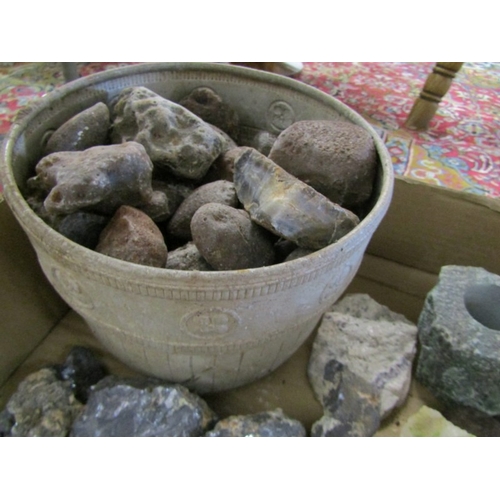 526 - STONES/MINERALS, box of uncut stones and minerals to include pyromorphite, etc