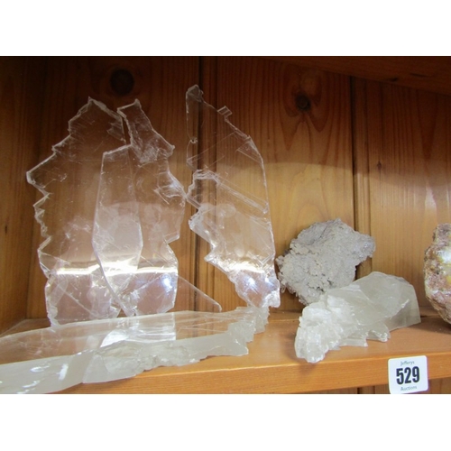 529 - MINERALS, various minerals including fluorite and pyromorphite, etc