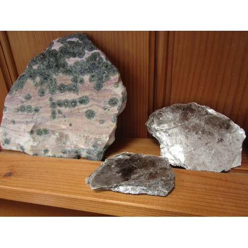 531 - STONE/MINERALS, various uncut stone minerals and diamond drill cores from Cornwall