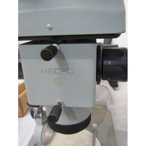 555 - TABLE MICROSCOPE, a table microscope, together with various lenses and other equipment, 46cm height