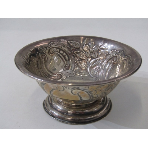 558 - SILVER BOWL, silver footed bowl, with foliate decoration, Birmingham 1901, 106 grams
