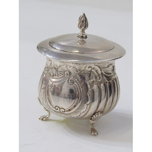 567 - SILVER TEA CADDY, by William Davenport, Birmingham 1903, 92 grams