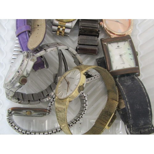 577 - WATCHES & LIGHTERS, collection of 10 gents wrist watches, also fashion lighters