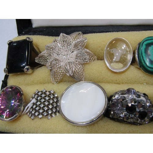 397A - SILVER & COSTUME RINGS, 17 assorted silver & costume rings many stone set including agate etc. vario... 