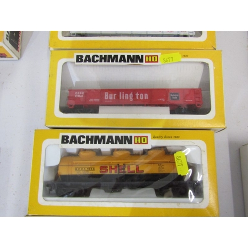 230 - BACHMANN HO SERIES, 8 boxed Bachmann models; steel caboose Seaboard Coastline, High cube box Union P... 