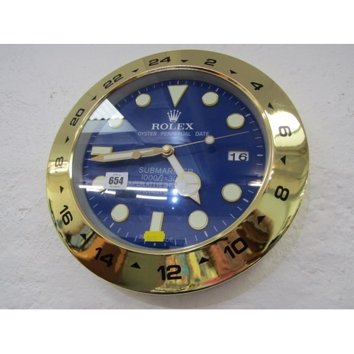 654 - ROLEX DESIGN WALL CLOCK, a blue faced and gilt wall clock in the form of a Rolex Submariner, 34cm di... 