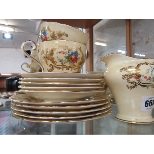 660 - TEA SET, an Aynsley bone china tea service consisting of milk jug, sugar bowl, 6 trio's and a sandwi... 