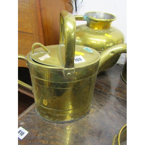769 - BRASSWARE, a vintage brass watering can, together with brass jug, kettle and various pots (6 in tota... 