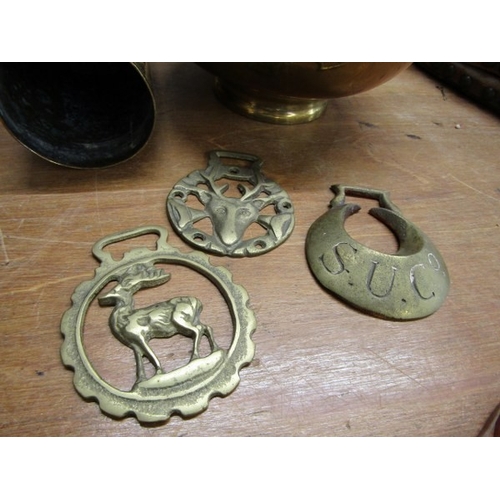 779 - BRASS SHELL CASE, a wartime brass shell case, 44cm height, together with another, a modern oil lamp ... 