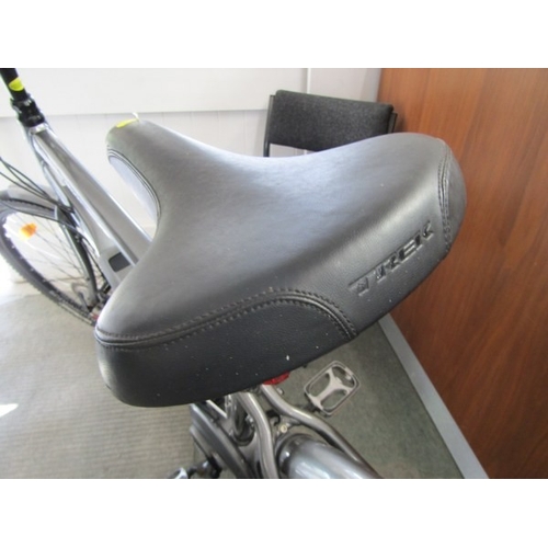 825 - ELECTRIC BIKE, a Shimano Trek electric bike with built in lights, puncture proof tyres, with Bosch c... 