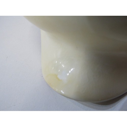 660 - TEA SET, an Aynsley bone china tea service consisting of milk jug, sugar bowl, 6 trio's and a sandwi... 