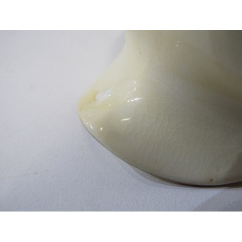 660 - TEA SET, an Aynsley bone china tea service consisting of milk jug, sugar bowl, 6 trio's and a sandwi... 