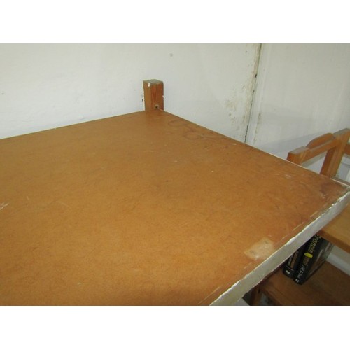 625 - FRED YATES, oil on door panel 'Panoramic Par Beach scene' (provenance acquired from the Par Inn), 54... 