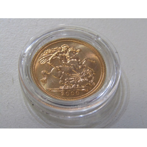 51 - 2000 Elizabeth II Gold Half Sovereign, capsuled, in high grade