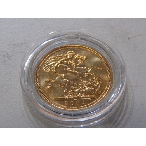52 - 2001 Elizabeth II Gold Half Sovereign, capsuled, in high grade.