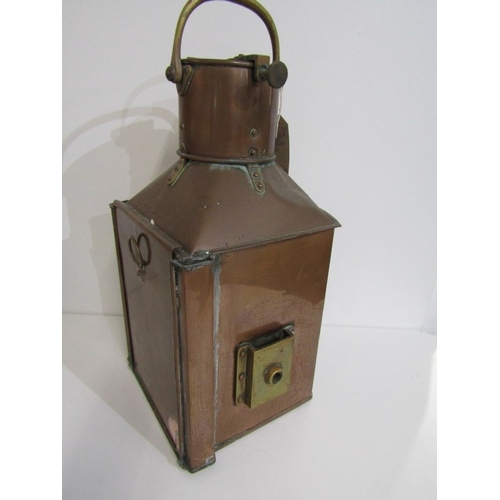 462 - SHIP'S STARBOARD LAMP, a copper bodied ship's starboard lamp by Alderson and Gyde, 1943, 41cm height