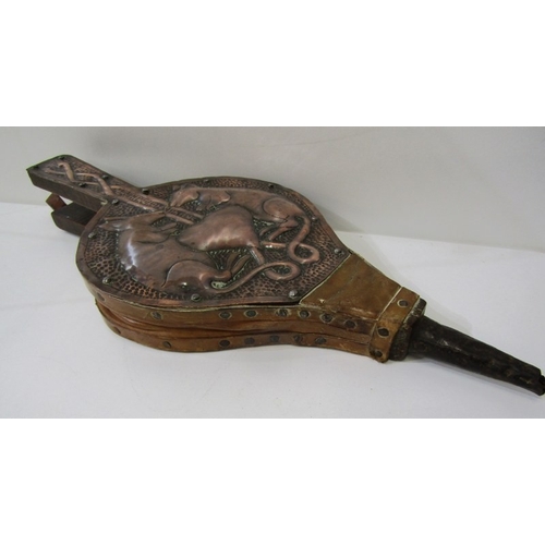 495 - OLD BELLOWS, a set of vintage wooden bellows with copper front panel decorated with 2 mice in relief... 