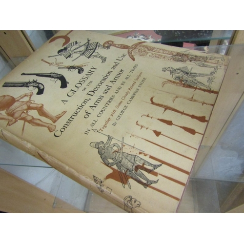 527 - REFERENCE BOOKS, an antique collectors club reference book, 