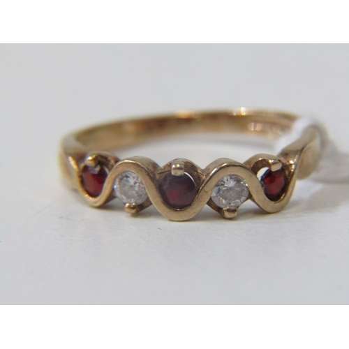 115 - GARNET CZ RING, 9ct yellow gold ring, set garnets and CZs in a wave design ring, size P