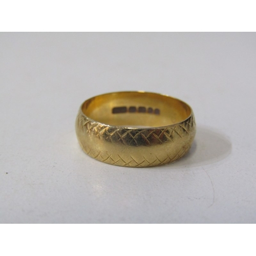 74 - 18ct GOLD BAND RING, 18ct yellow gold band ring with engraved decoration, size O, 4.5 grams