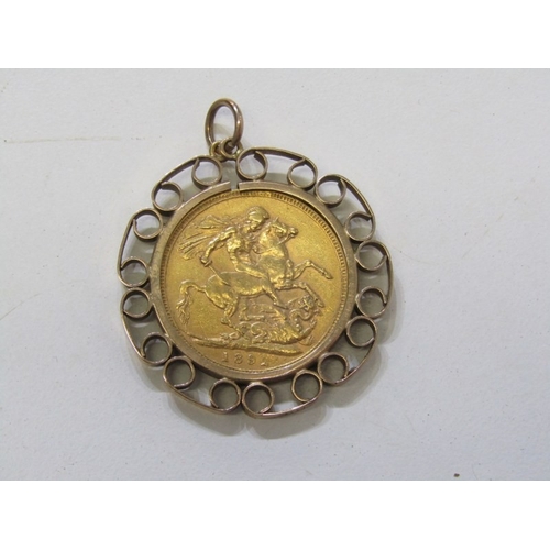 88 - VICTORIAN MOUNTED SOVEREIGN, 1892 Victorian gold sovereign in a 9ct gold mount, 11.1 grams