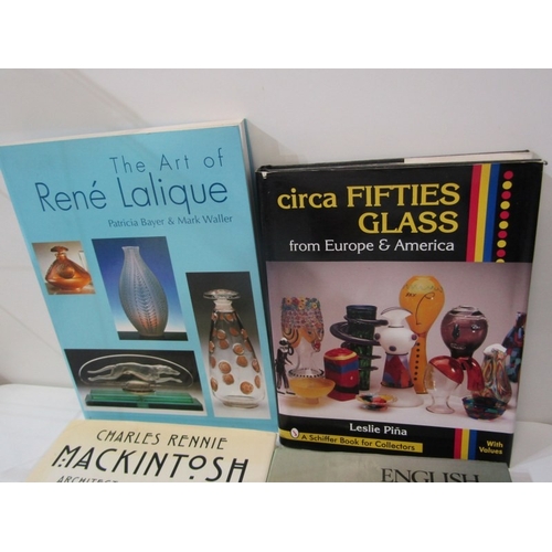 61 - ANTIQUE REFERENCE BOOKS, 4 antique reference books, 50s glass, by Schiffer, 