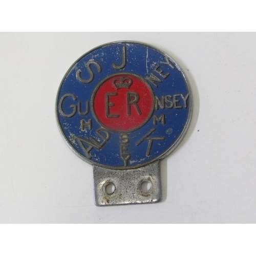 80 - ENAMEL CAR BADGES ETC. a selection of car badges etc. including Bentley Drivers Club, AA badge, The ... 
