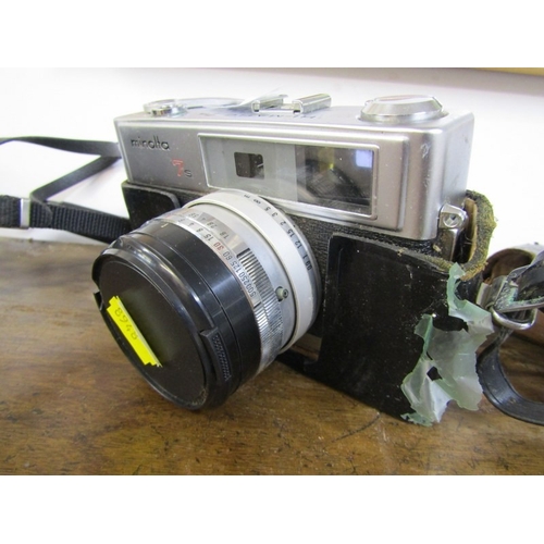 58 - PHOTOGRAPHY - OLYMPUS OM-1 CAMERA, a vintage Olympus OM-1 film camera with a 35mm single lens reflex... 