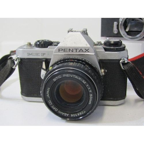 14 - PHOTOGRAPHY, Pentax P30N with zoom lense, 2 x XG-1 Minolta camera (a/f), Minolta X-300s camera, Mino... 