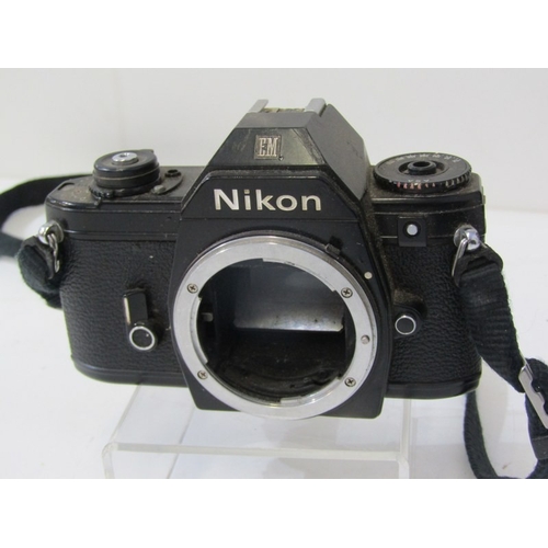 4 - PHOTOGRAPHY, Nikon DX VR D50 camera with Nikon AF-S DX Nikkor 18-55mm lense and strap, a Nikon EM M9... 