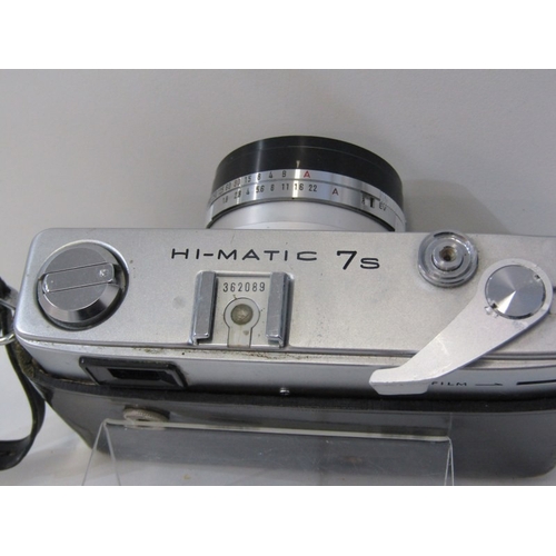 58 - PHOTOGRAPHY - OLYMPUS OM-1 CAMERA, a vintage Olympus OM-1 film camera with a 35mm single lens reflex... 