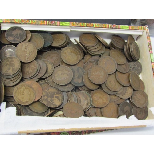 46 - A Boots coin album of 19th/20th Century pennies & halfpennies etc., a cigar box of 19th/20th Century... 